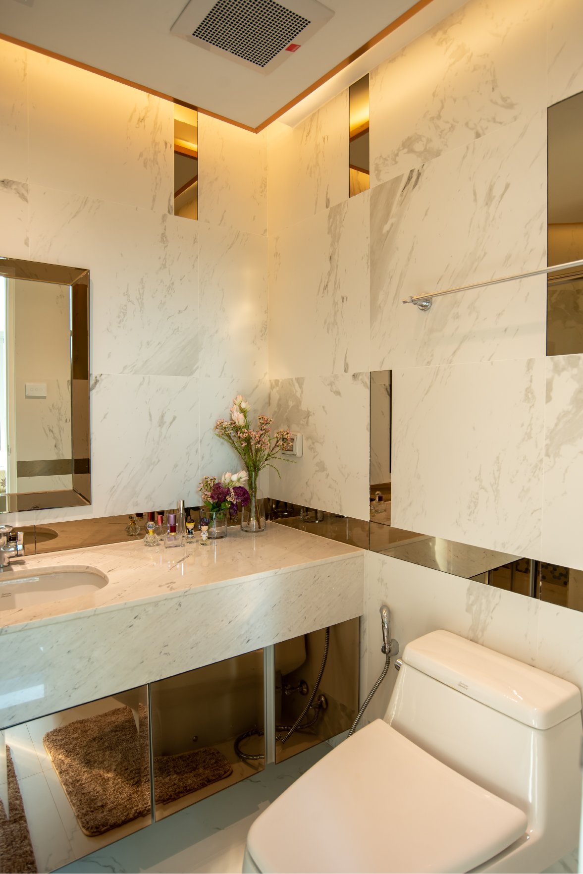 ขายคอนโด เบลล์ แกรนด์ พระราม 9 พื้นที่ 182 ตร.ม. 2 ห้องนอน ขาย 45 ล้านบาท