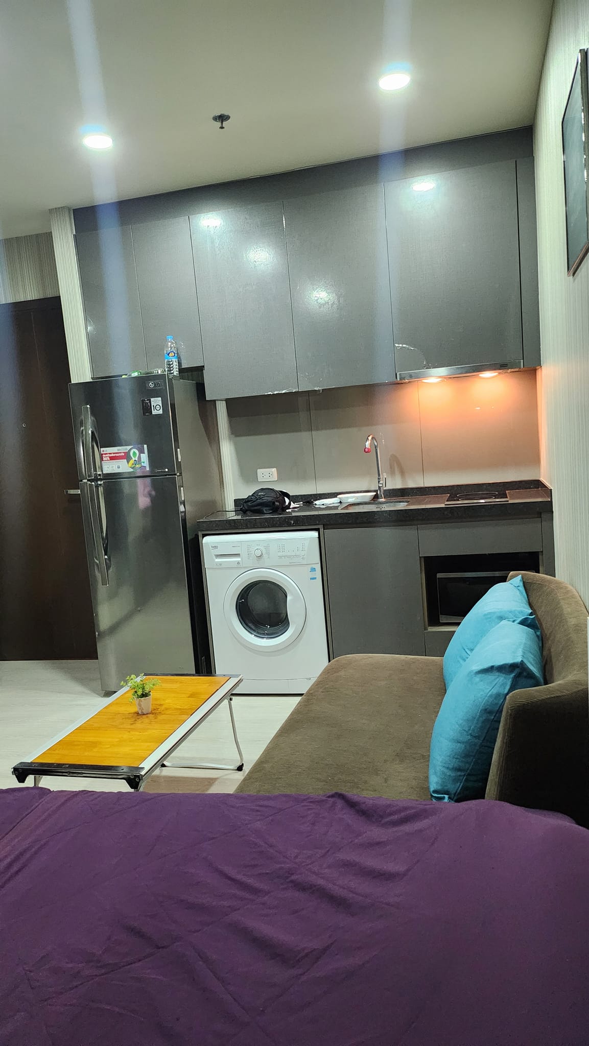 ให้เช่าคอนโด ริทึ่ม อโศก พื้นที่ 22 ตรม. ห้องสตูดิโอ ราคาเช่า 14,000 /เดือน