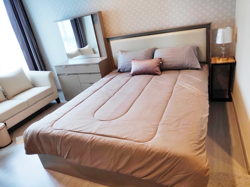 ให้เช่าคอนโด ไลฟ์ อโศก - พระราม 9 พื้นที่ 26 ตร.ม. ห้องสตูดิโอ เช่า 14,000 บ/ด