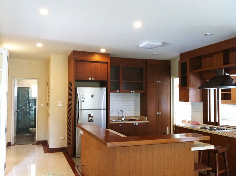 ให้เช่าบ้านเดียว 2 ชั้น ย่าน สุขุมวิท พื้นที่ 130 ตารางวา 3 ห้องนอน เช่า 75,000 บ/ด