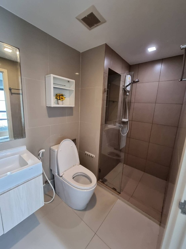 ให้เช่าคอนโด ริชพาร์ค @ ทริปเปิ้ล สเตชั่น พื้นที่ 28 ตร.ม. 1 ห้องนอน เช่า 10,500 บ/ด