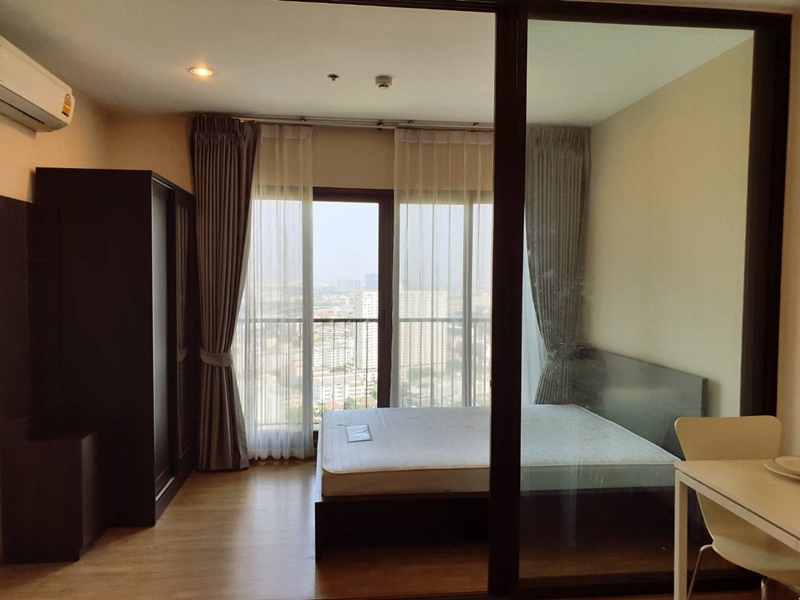 ให้เช่าคอนโด เดอะ ทรี ริโอ้ บางอ้อ พื้นที่ 31 ตร.ม. 1 ห้องนอน เช่า 10,000 บ/ด