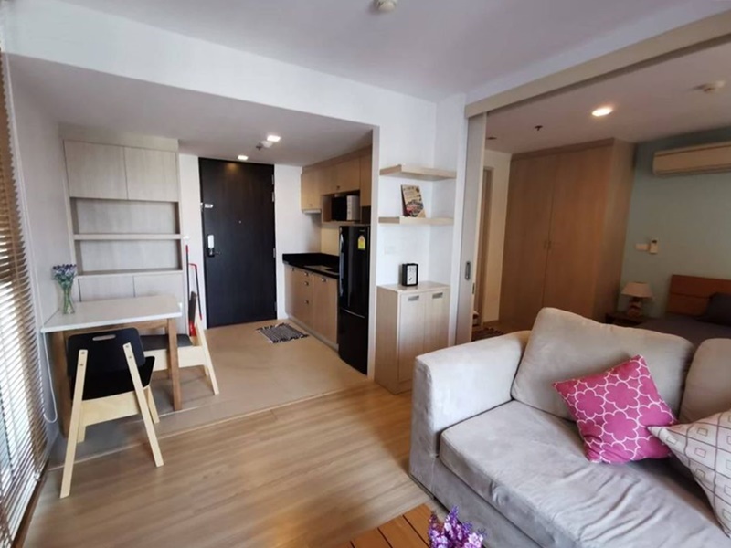 ให้เช่าคอนโด เฮ้าส์ 23 รัชดา-ลาดพร้าว 35 ตร. ม. 1 ห้องนอน เช่า 12,000 บ/ด