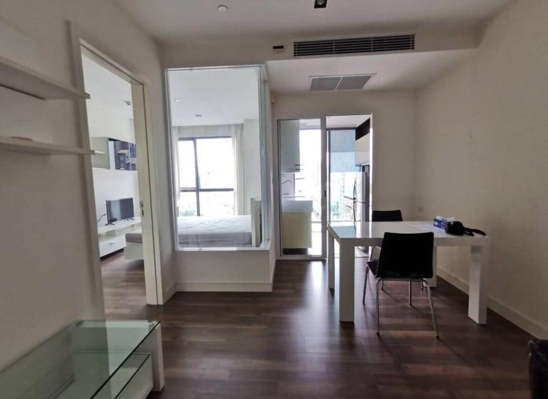 ให้เช่า เดอะ รูม สุขุมวิท 62 พื้นที่ 45 ตร.ม. 1 ห้องนอน เช่า 20,000 บาท/เดือน