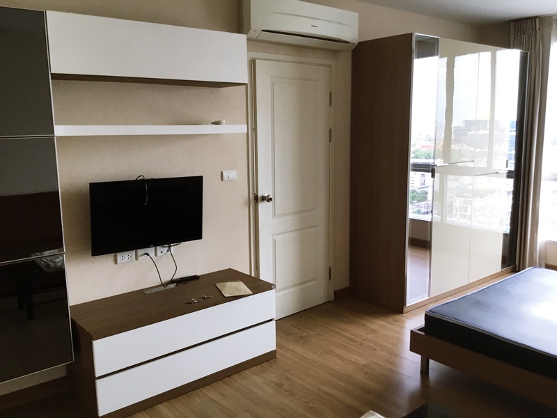 ให้เช่าคอนโด เดอะ ทรี บางโพ สเตชั่นพื้นที่ 30 ตร.ม. สตูดิโอ เช่า 8,000 บ/ด