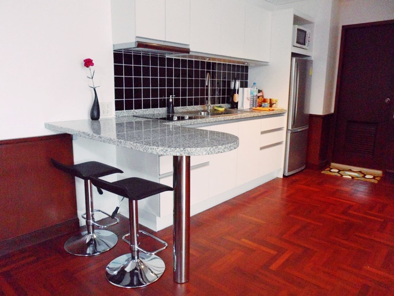 ให้เช่าคอนโด เพชร 9 ทาวเวอร์ พื้นที่ 76 ตร.ม. 2 ห้องนอน เช่า 25,000 บ/ด