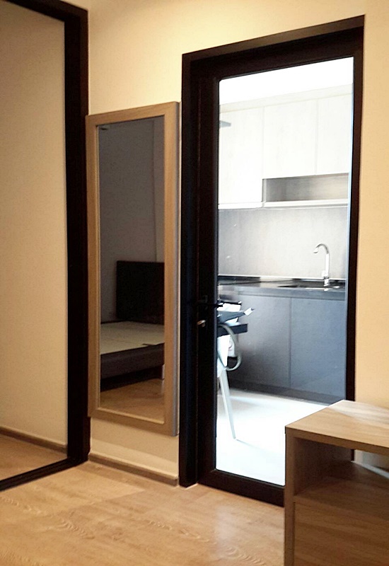 ให้เช่าคอนโด ลิสส์ รัชโยธิน พื้นที่ 29 ตร.ม. 1 ห้องนอน เช่า 10,000 บ/ด