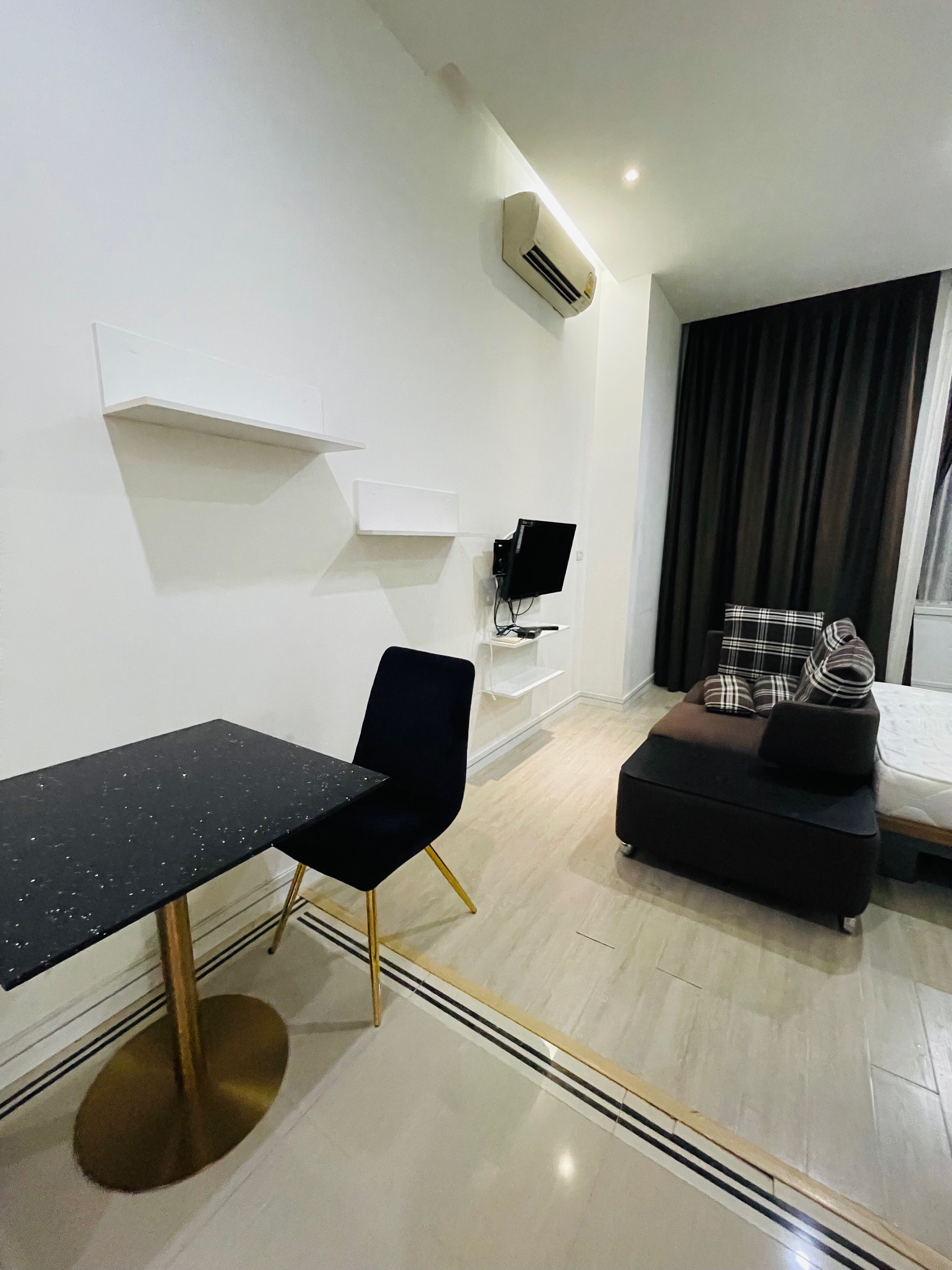 ให้เช่าคอนโด ทีซี กรีน พระราม 9 พื้นที่ 30 ตร.ม. สตูดิโอ เช่า 12,500 บ/ด