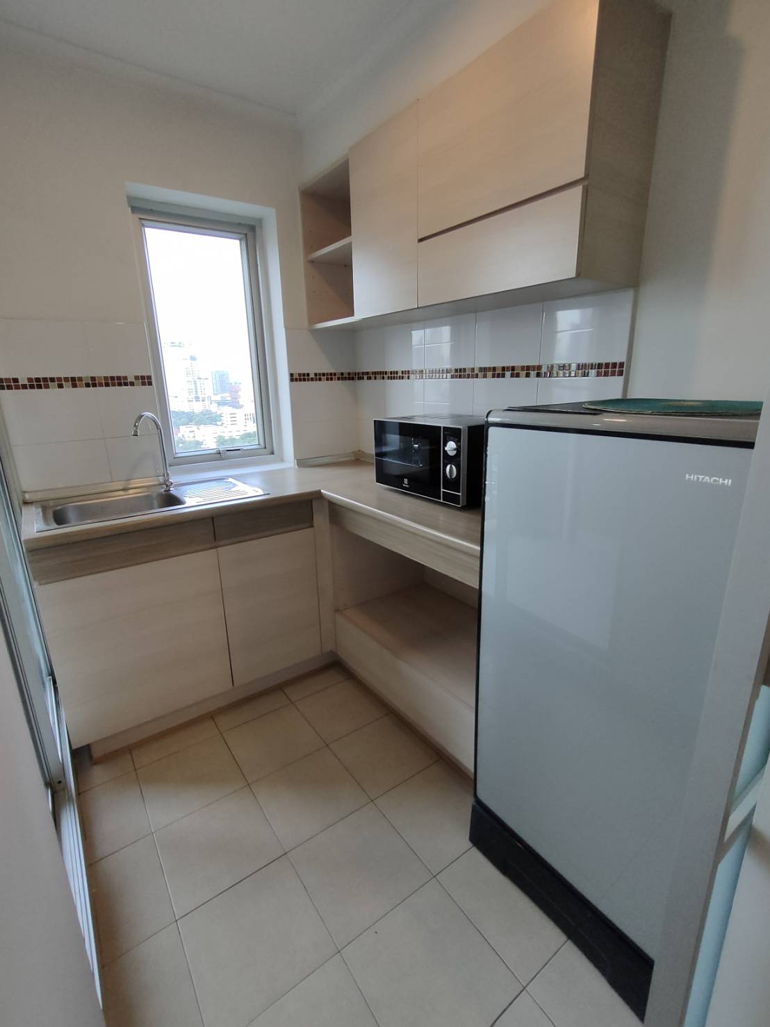 ให้เช่าคอนโด ลุมพินี เพลส พระราม 4 - กล้วยน้ำไท 37 ตรม. 1 ห้องนอน เช่า 15,000 /เดือน