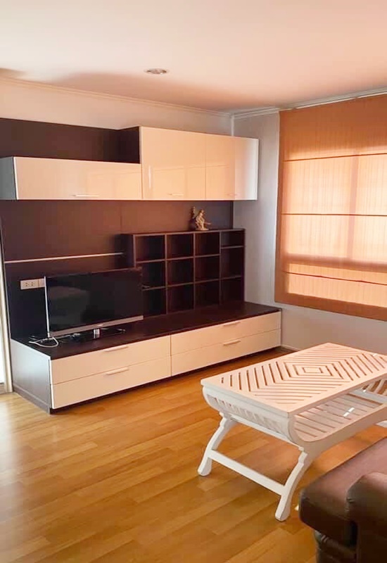 ให้เช่า ลุมพินี เพลส พหล-สะพานควาย 44 ตร.ม. 1 ห้องนอน 13,000 บ/ด