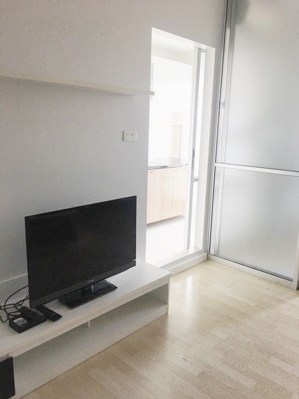 ให้เช่า ดีคอนโด รามอินทรา พื้นที่ 30 ตร.ม. 1 ห้องนอน เช่า 7,500 บ/ด