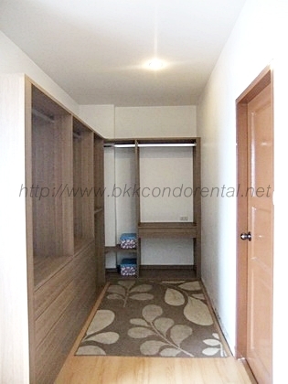 ให้เช่าคอนโด กลางกรุง รีสอร์ท พื้นที่ 72 ตรม.มีระเบียง 2 ด้าน