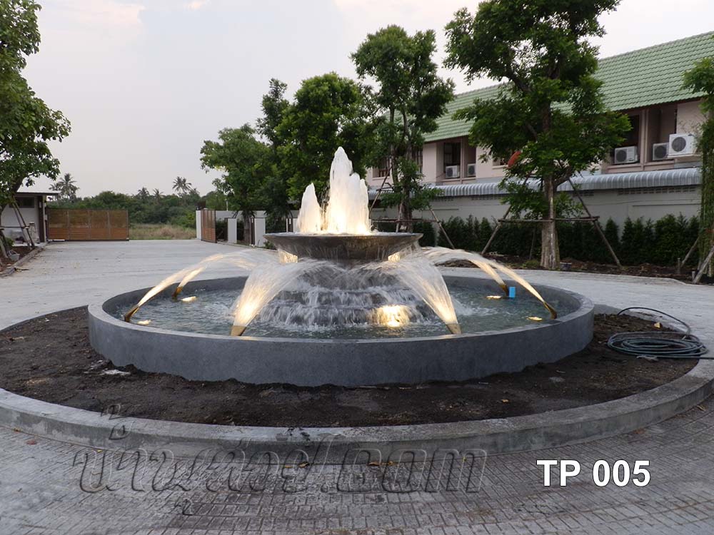 บ่อน้ำพุวงเวียน วงกลม 5.57ม. ชุดน้ำพุ 12 หัว ที่เจ้าสัว โคราช
