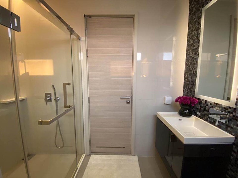 ขาย/ให้เช่า เดอะ รูม สาทร-เซนต์หลุยส์ 70 ตร.ม. 2 ห้องนอน ให้เช่า 40,000 บ/ด ขาย 12 ล.