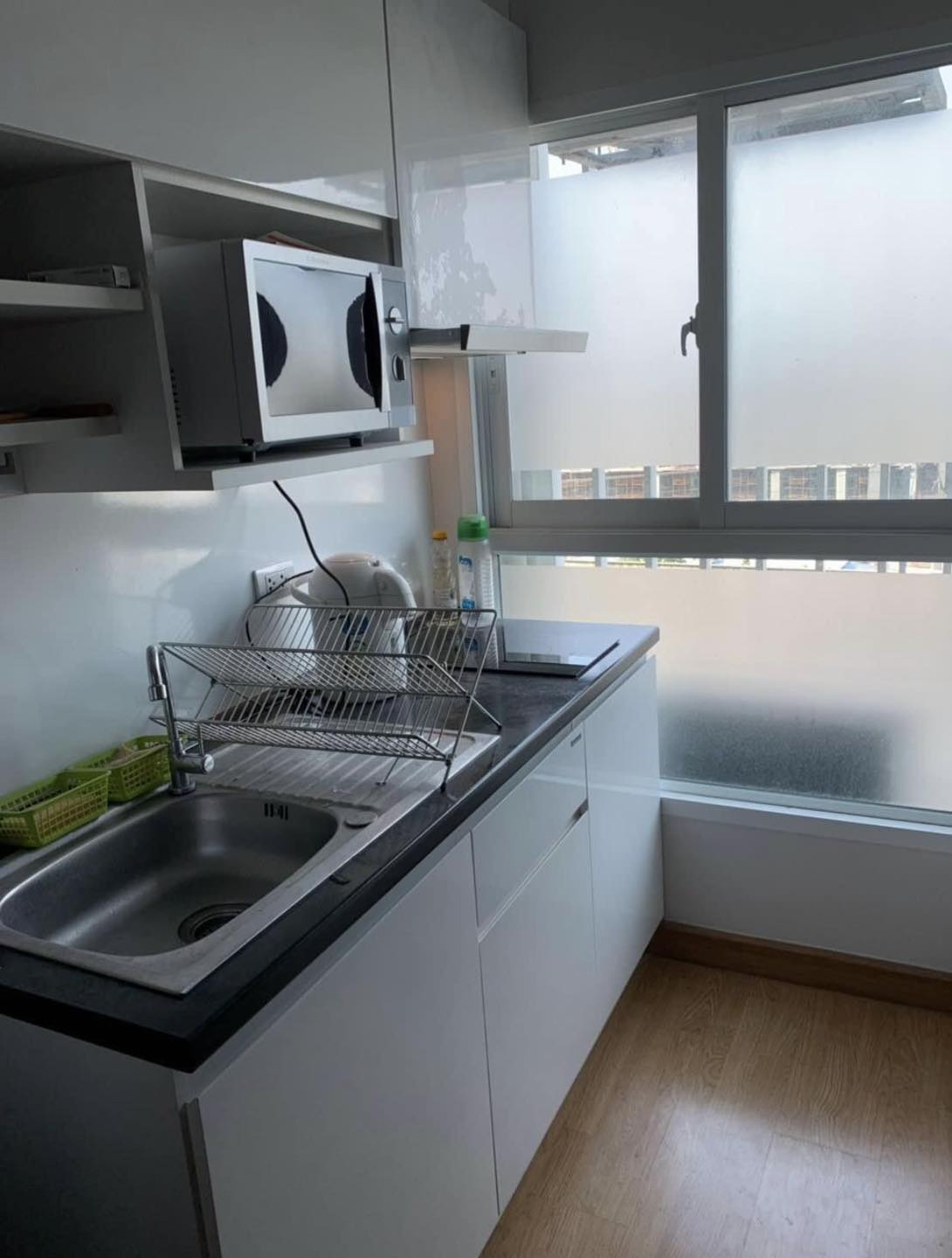 ให้เช่า เดอะ พาร์คแลนด์ แกรนด์ อโศก เพชรบุรี 40 ตร.ม. 1 ห้องนอน ห้องมุม ราคา 15,000 บาท/เดือน