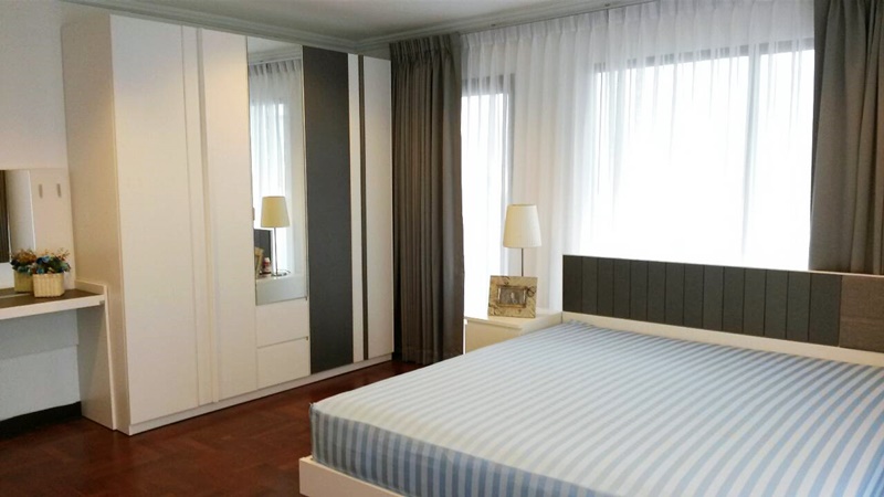 ขายคอนโด ริชมอนด์ พาเลส พื้นที่ 165 ตร.ม. 3 ห้องนอน ขาย 18 ล้านบาท