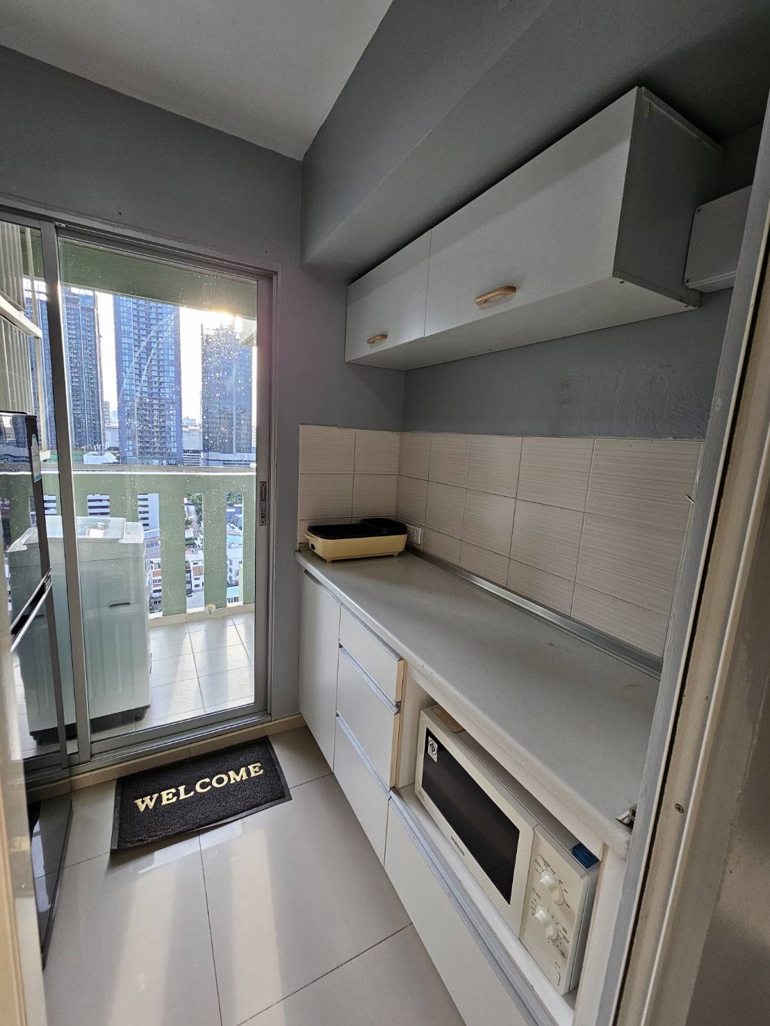 ให้เช่าคอนโด ลุมพินี เพลส พระราม 9 พื้นที่ 38 ตร.ม. 1 ห้องนอน เช่า 15,000 บ/ด