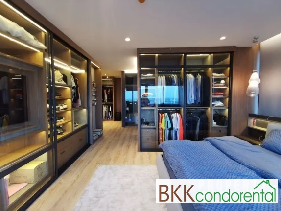 ขายคอนโด รอยัล ริเวอร์ เพลส พื้นที่ 300 ตร.ม. 4 ห้องนอน ขาย 35 ล้านบาท