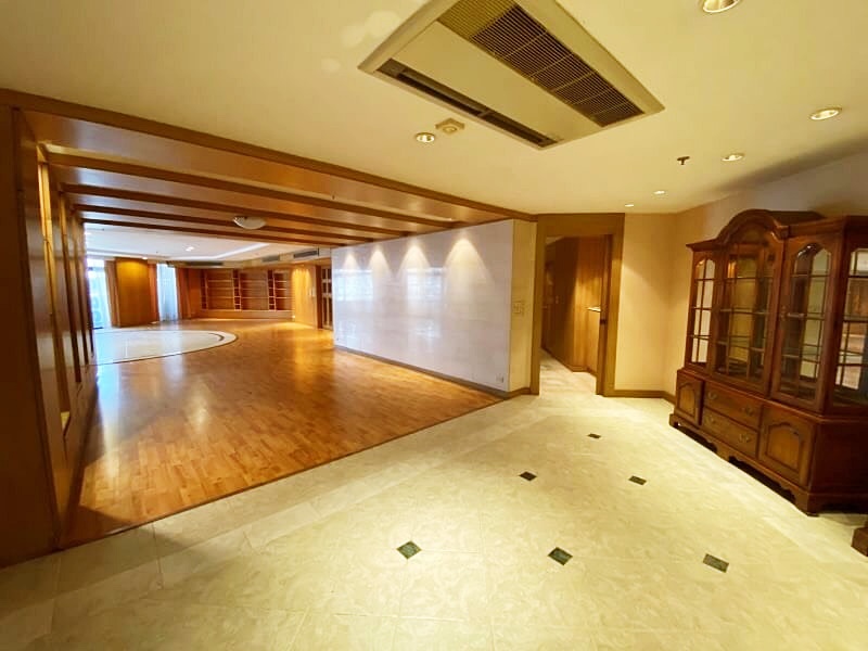 ให้เช่าคอนโด คาลิสต้า แมนชั่น พื้นที่ 630 ตร.ม. 5 ห้องนอน เช่า 200,000 บ/ด