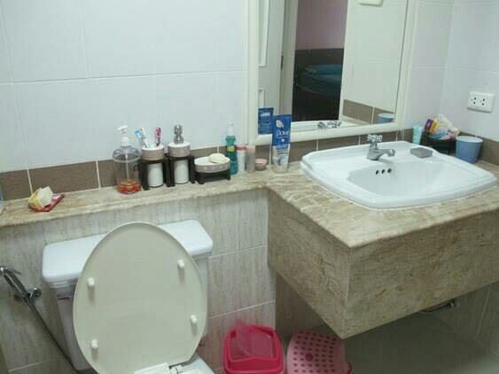 ขายทาวน์เฮ้าส์ 3 ชั้น ย่านรามคำแหง 24 พื้นที่ 20 ตรว. 3 ห้องนอน ขาย 5.9 ล้านบาท