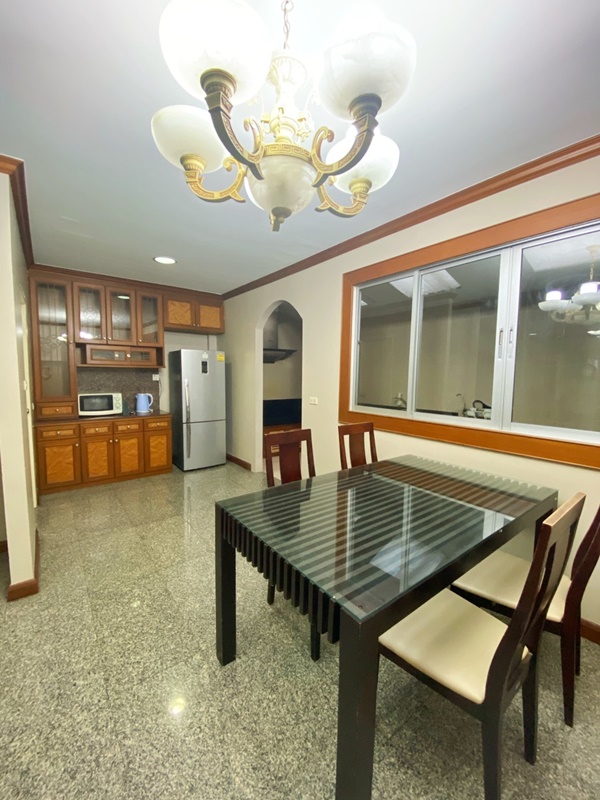 ให้เช่าทาวน์โฮม 4 ชั้น ย่านพระราม 3 พื้นที่ 28.6 ตรว. 4 ห้องนอน เช่า 42,000 บ/ด