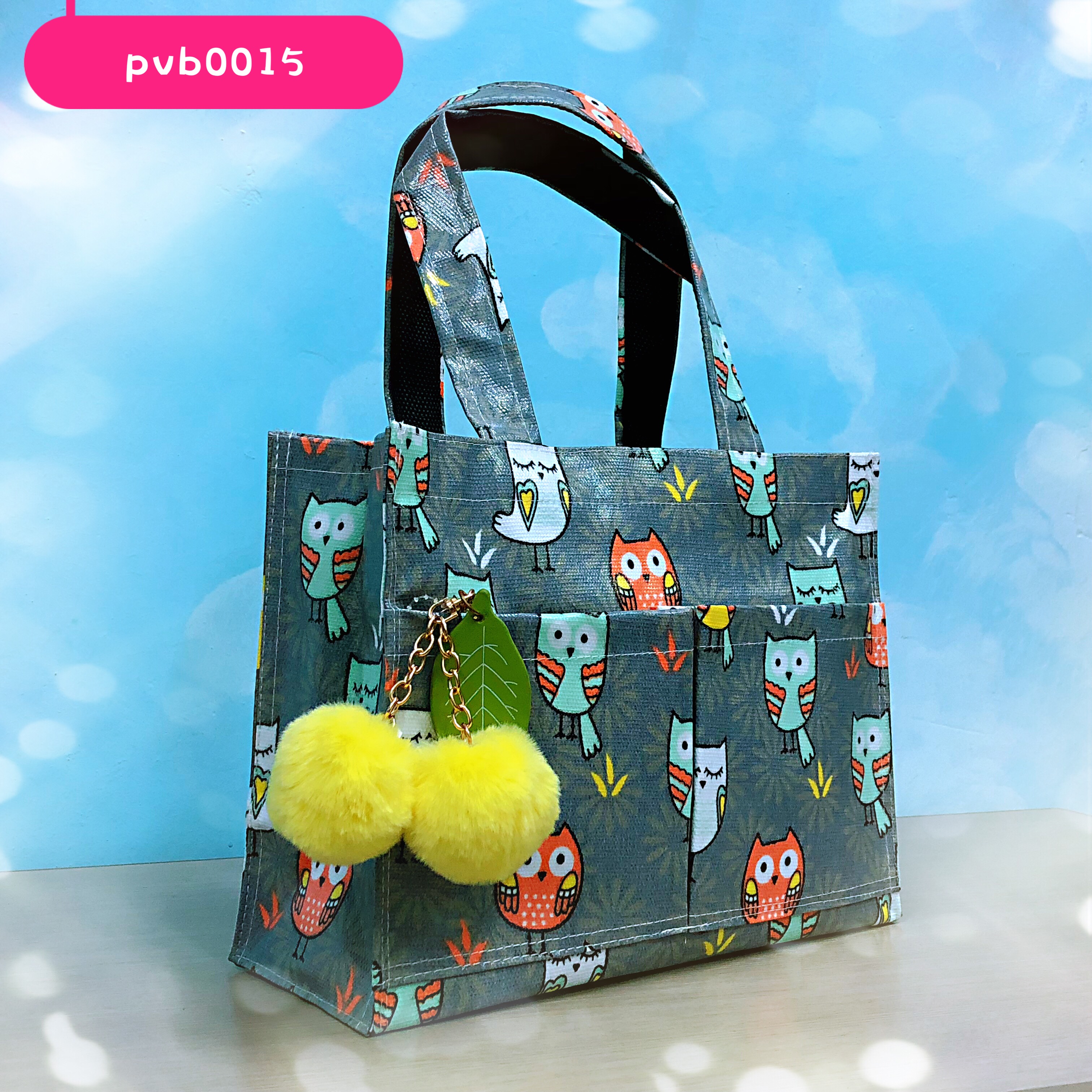 กระเป๋าผ้าเคลือบ PVC กันน้ำ พื้นเทา ลายนกฮูก ใส่เอกสาร (A5)