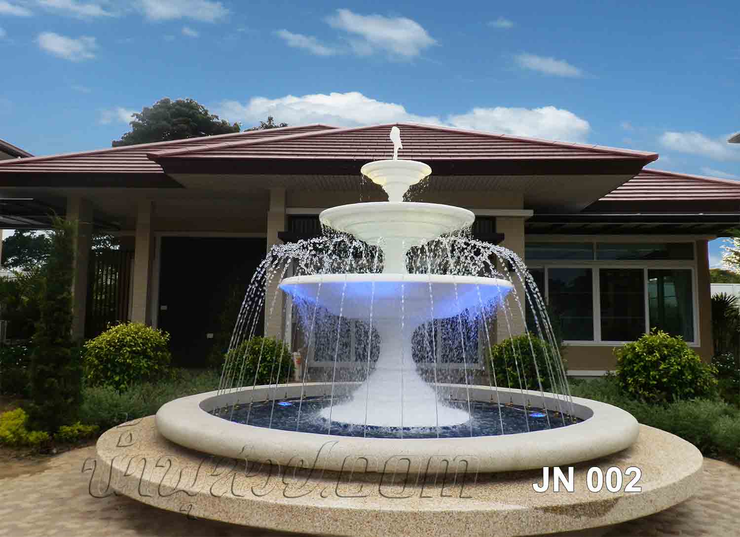 บ่อน้ำพุวงกลม พานน้ำพุ 3 ชั้น ที่บ้านคุณจิรณี ที่ถ.เลียบคลองภาษีเจริญ