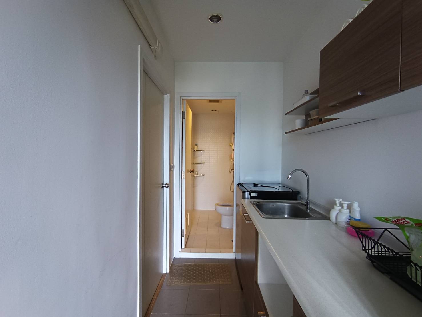 ให้เช่าคอนโด เดอะ ทรี อินเตอร์เชนจ์ พื้นที่ 36 ตร.ม. 1 ห้องนอน เช่า 13,000 บ/ด