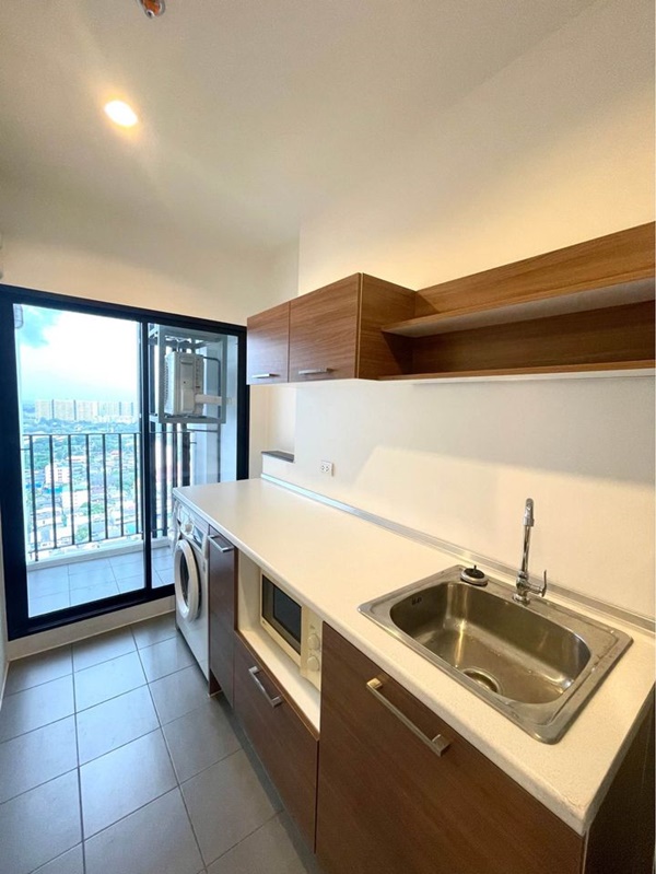 ขายคอนโด เดอะ ทรี อินเตอร์เชนจ์ พื้นที่ 36 ตร.ม. 1 ห้องนอน ขาย 3.3 ล้านบาท