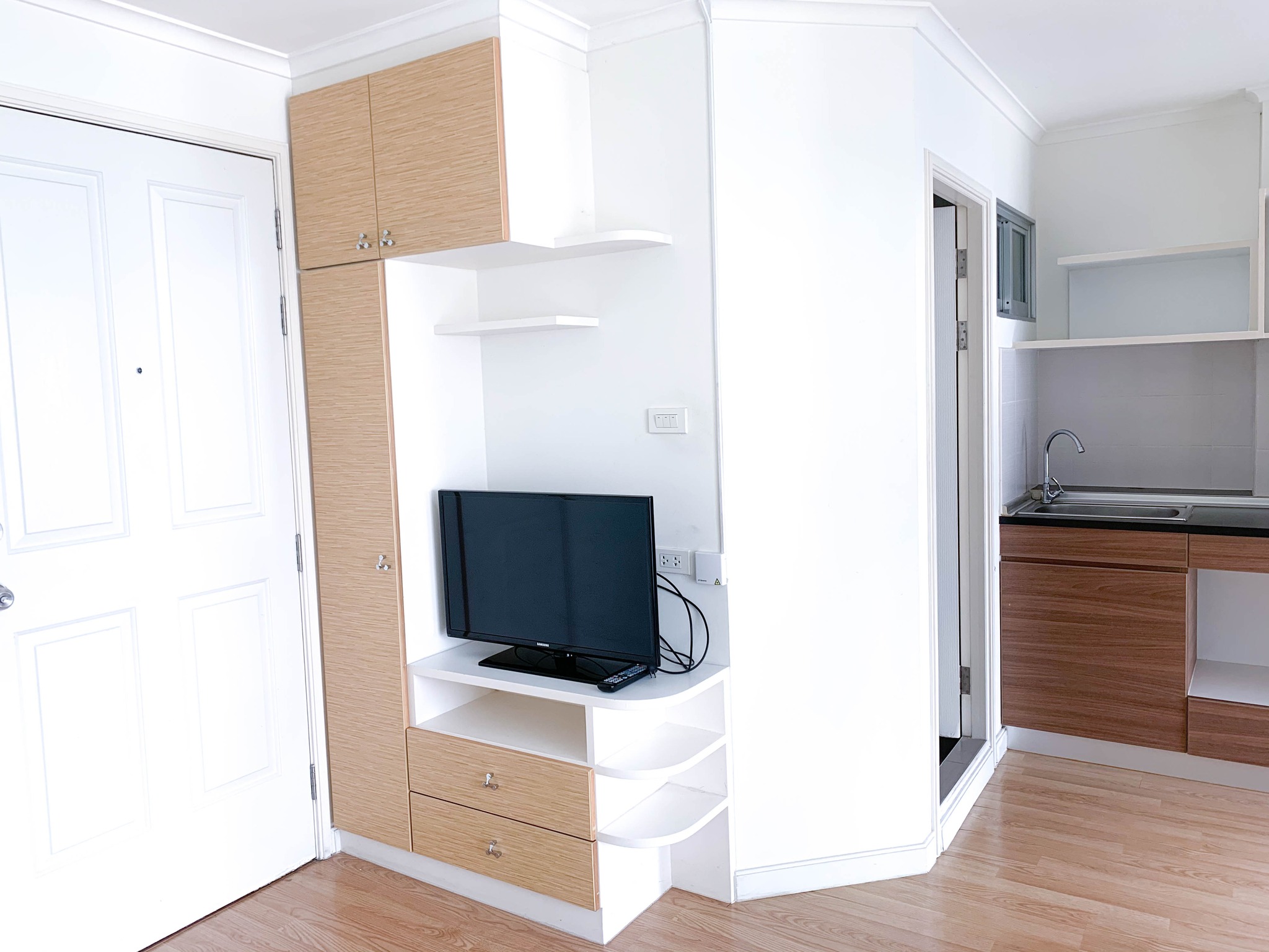 ให้เช่าคอนโด ลุมพินี พาร์ค ปิ่นเกล้า 28 ตรม. 1 ห้องนอน เช่า 9,500 /เดือน