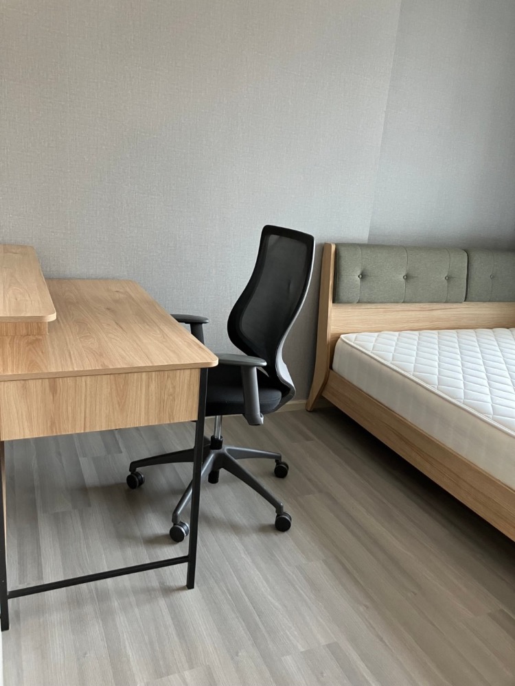 ให้เช่าคอนโด เดอะ พาร์คแลนด์ จรัญ - ปิ่นเกล้า 24 ตรม. Studio เช่า 10,000 บาท