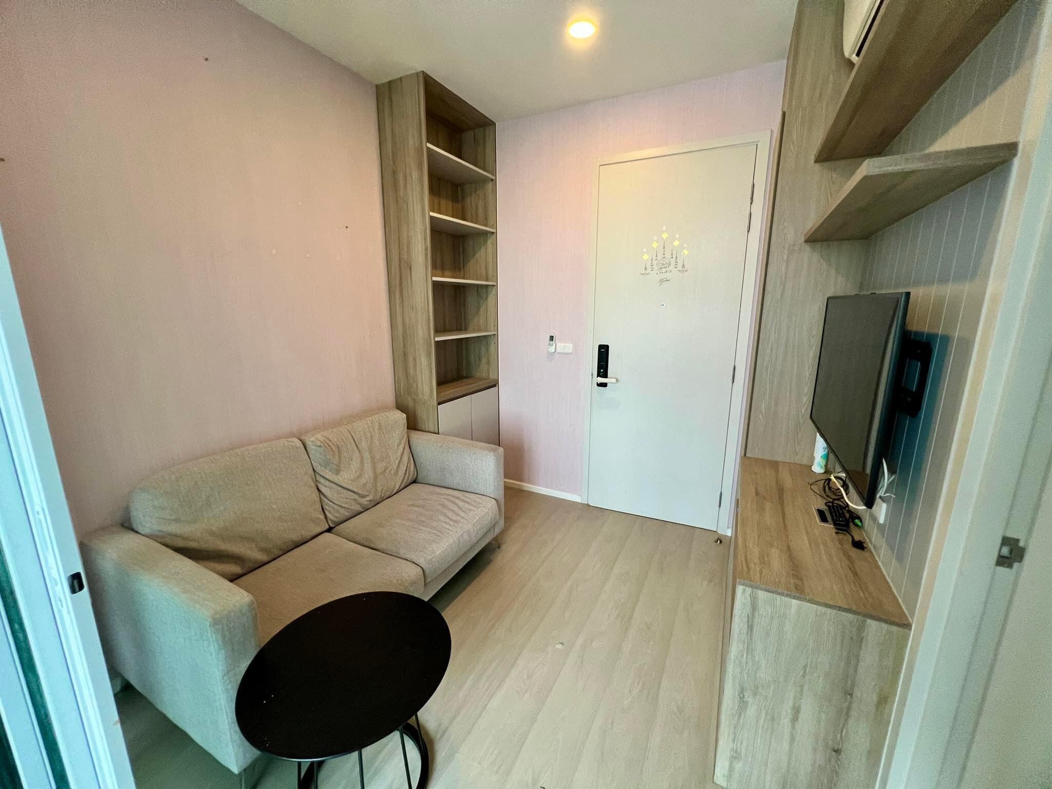 ให้เช่าคอนโด เดอ ลาพีส จรัญ 81 พื้นที่ 26 ตรม. 1 ห้องนอน ราคาเช่า 12,000 บาท/เดือน