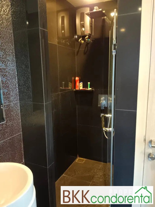 ให้เช่าคอนโด ริทึ่ม สุขุมวิท 36-38 พื้นที่ 49 ตร.ม. 1 ห้องนอน ให้เช่า 25,000 บ/ด