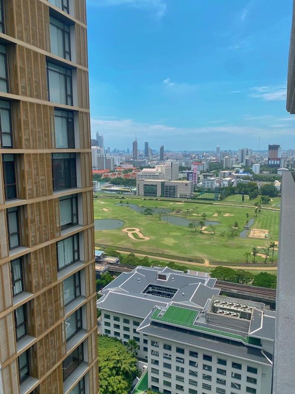 ให้เช่าคอนโด รีเจ้นท์ รอยัล เพลส 1 พื้นที่ 230 ตรม. 4 ห้องนอน เช่า 120,000 บาท/เดือน