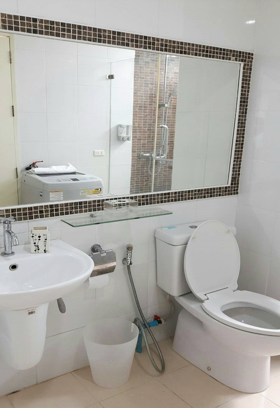 คอนโดให้เช่า วิทยุ คอมเพล็กซ์ พื้นที่ 68 ตร.ม. 1ห้องนอน เช่า 21,000 บ/ด