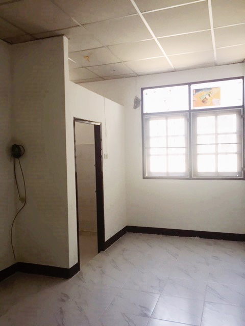 ขายทาวน์เฮ้าส์ 2 ชั้น ย่านย่านสุขสวัสดิ์ 74 พื้นที่ 16 ตารางวา ขาย 1.5 ล้านบาท