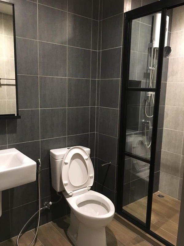 ให้เช่าคอนโด เดอะ เบส การ์เดน พระราม 9 พื้นที่ 31 ตรม. 1 ห้องนอน เช่า 15,000 บาท/เดือน