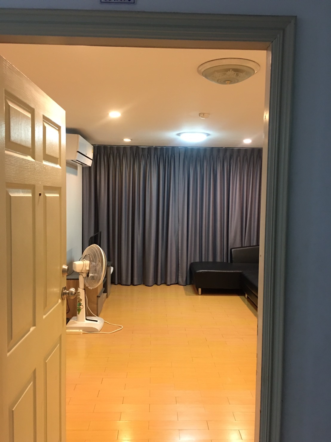 ให้เช่า ลุมพินี วิลล์ สุขุมวิท 77 แบบ 2 ห้องนอน 2 ห้องน้ำ , 1X floor , 60 ตรม มีเครื่องซักผ้า