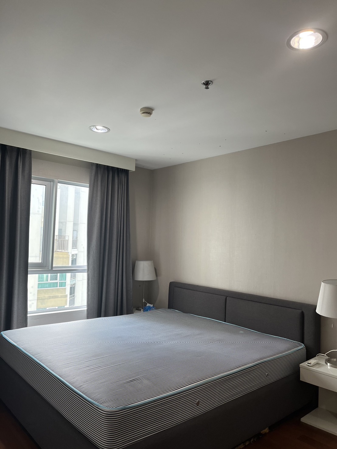 ขาย / เช่า คอนโด เบลล์ แกรนด์ พระราม 9 พื้นที่ 98 ตร.ม. 2 ห้องนอน ขาย 12.6 ล้านบาท เช่า 43,000 บาท