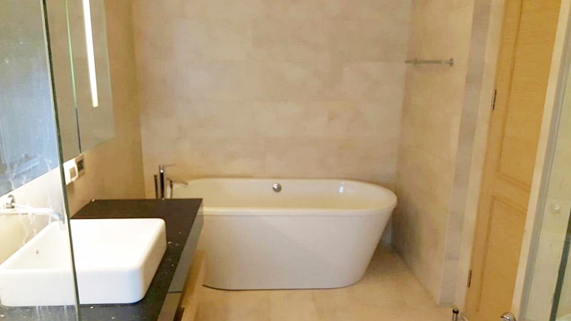 ขายคอนโด มิวนีค หลังสวน พื้นที่ 96 ตร.ม. 2 ห้องนอน ขาย 24 ล้านบาท