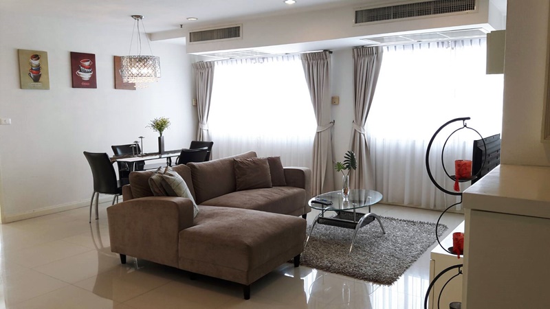 ให้เช่าคอนโด วิทยุ คอมเพล็กซ์ พื้นที่ 68 ตร.ม. 1 ห้องนอน เช่า 18,000 บ/ด