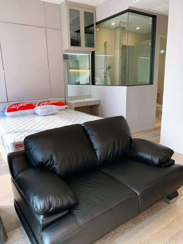 ให้เช่าคอนโด แอชตัน สีลม พื้นที่ 35.6 ตร.ม. 1 ห้องนอน เช่า 35,000 บ/ด