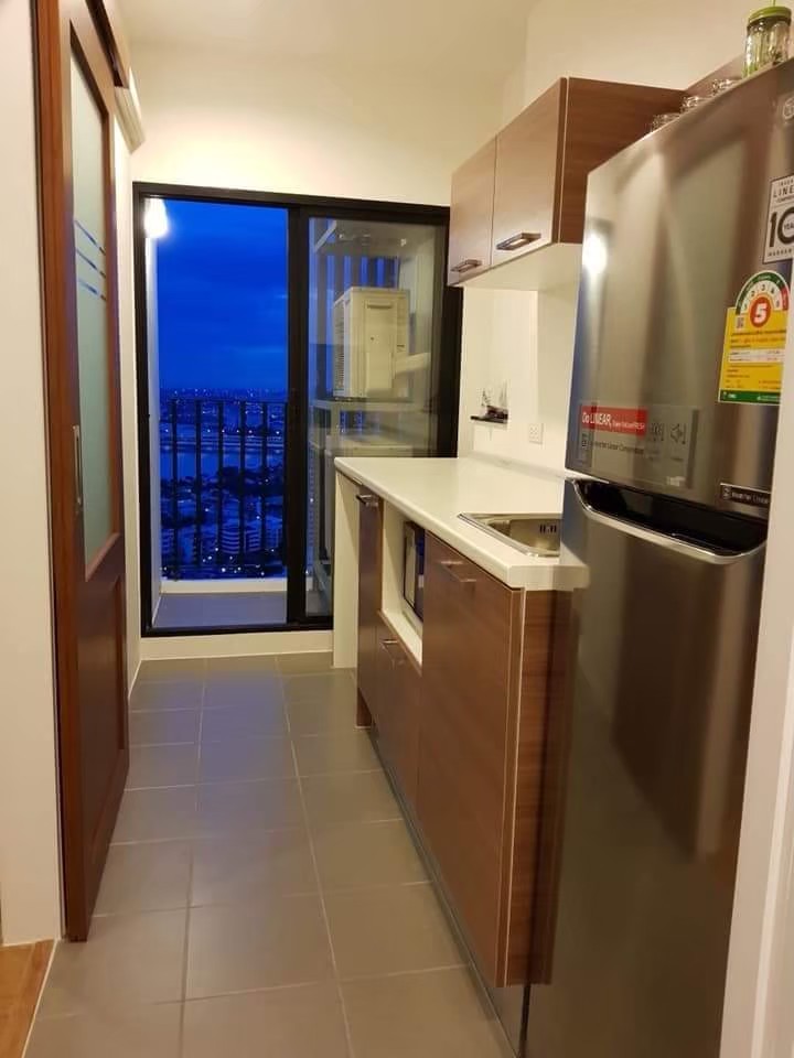 PV-P19P.3 ให้เช่าคอนโด เดอะ ทรี อินเตอร์เชนจ์ พื้นที่ 60 ตร.ม. 2 ห้องนอน ห้องน้ำ เช่า 23,000 บ/ด