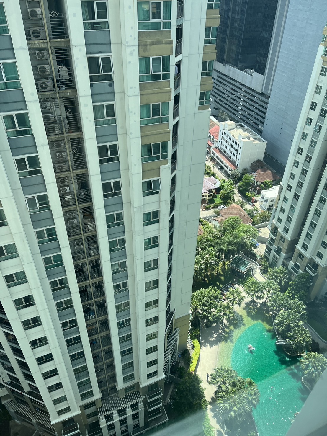 ขาย / เช่า คอนโด เบลล์ แกรนด์ พระราม 9 พื้นที่ 98 ตร.ม. 2 ห้องนอน ขาย 12.6 ล้านบาท เช่า 43,000 บาท