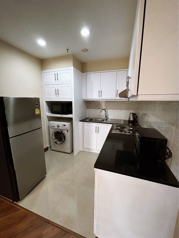 ขาย/ให้เช่า วิทยุ คอมเพล็กซ์ พื้นที่ 86 ตร.ม. 2 ห้องนอน เช่า 25,000 บ/ด ขาย 5.4 ล้านบาท