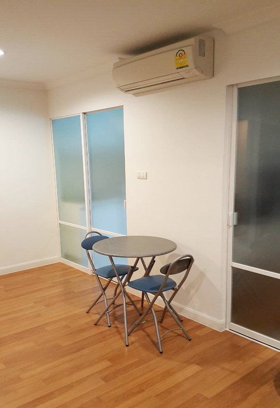 ให้เช่าคอนโด ลุมพินี เพลส พระราม 9 พื้นที่ 33.68 ตรม. 1 ห้องนอน เช่า 13,500 บ/ด