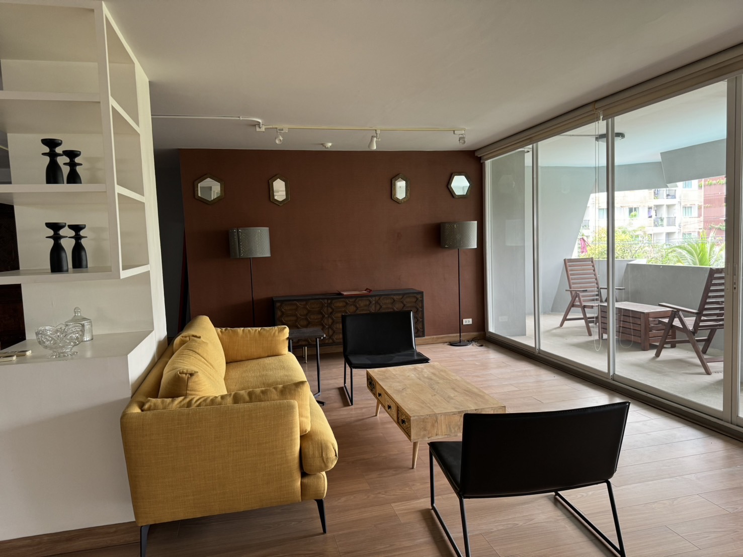 KG-J4.4 Condo at Pikul Place Condominium BTS Chong Nonsi 3 bed 260 Sqm