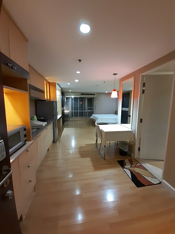 ให้เช่าคอนโด เดอะ เทรนดี้ คอนโดมิเนียม พื้นที่ 47 ตร.ม. ห้องสตูดิโอ เช่า 15,000 บ/ด