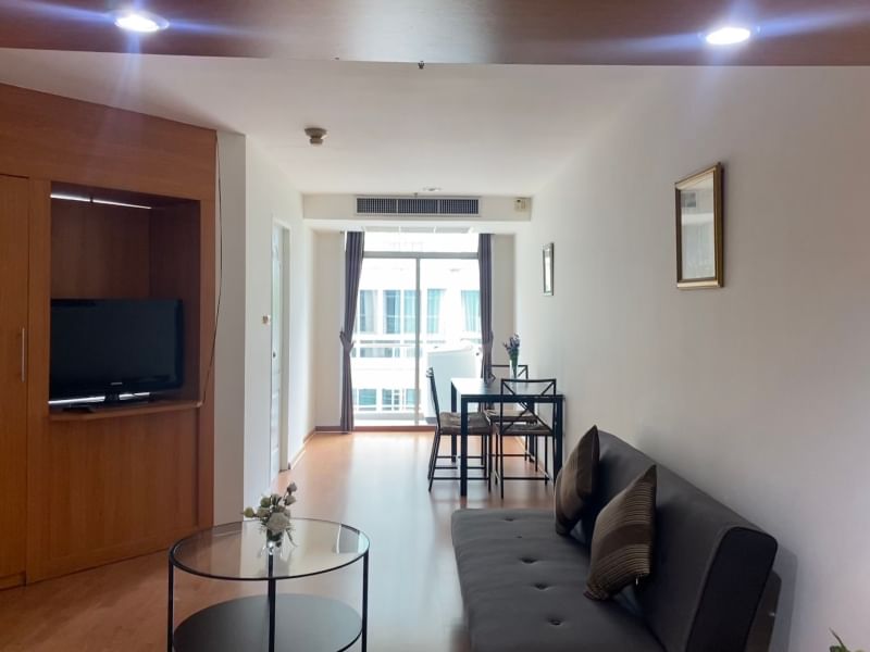 ให้เช่าคอนโด เดอะ แคปิตอล สุขุมวิท 30/1 พื้นที่ 66 ตร.ม. 1 ห้องนอน เช่า 30,000 บ/ด