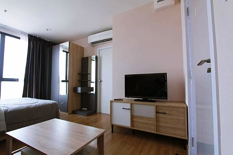 เช่าคอนโด เดอะ ทรี อินเตอร์เชนจ์ พื้นที่ 23 ตร.ม. สตูดิโอ เช่า 8,300 บาท/เดือน